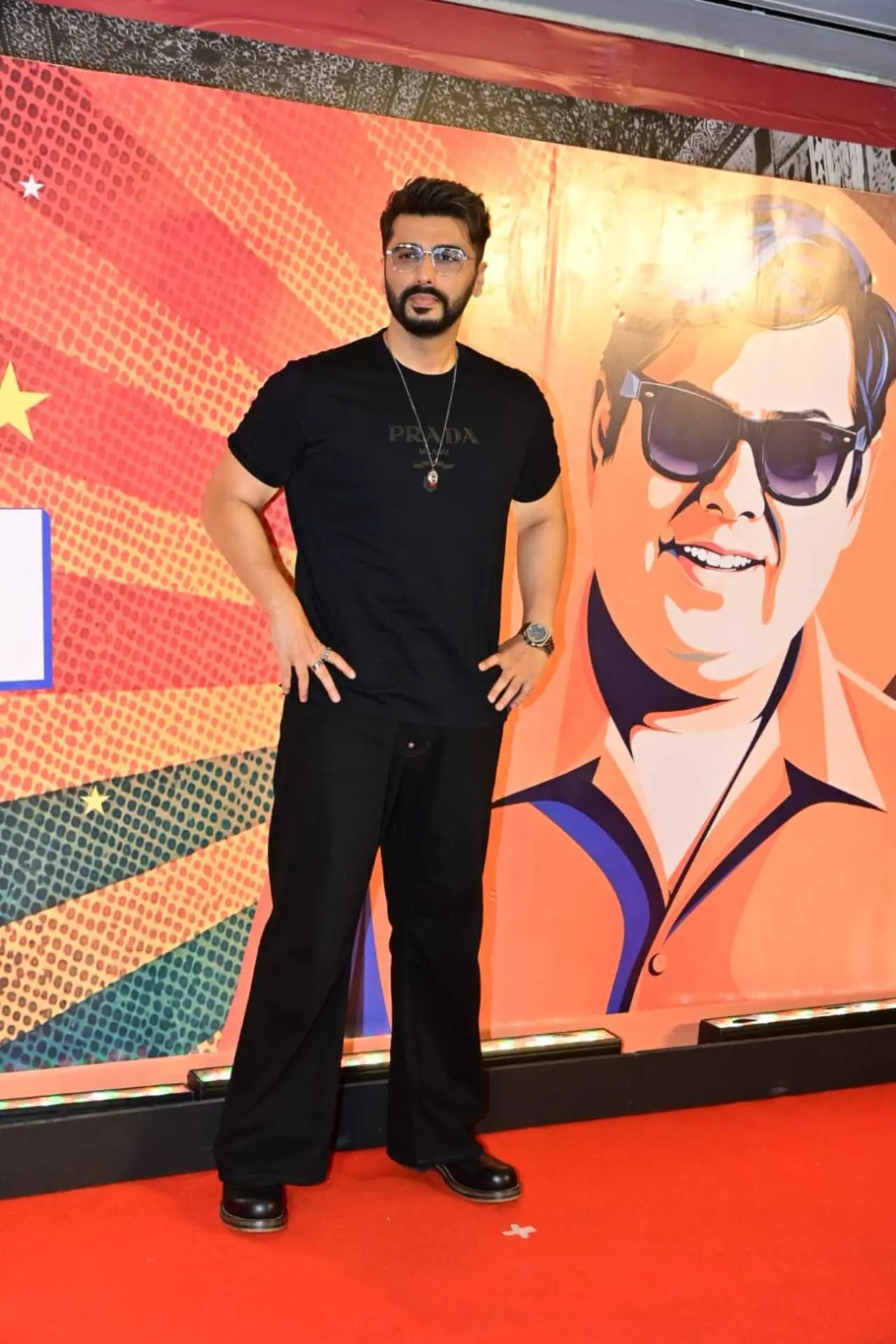 Arjun Kapoor also arrived in an all-black outfit at the David Dhawan Film Festival. Arjun Kapoor also arrived in an all-black outfit at the David Dhawan Film Festival.